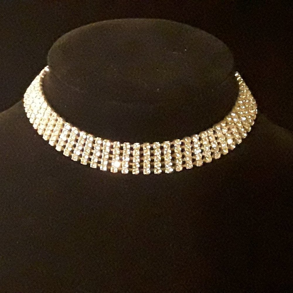 NEW Choker-style 5-row Rhinestone necklace with adjustable settings